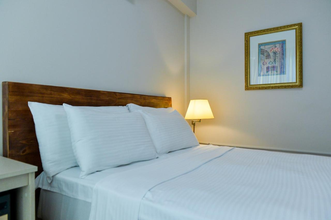 Central Hotel Tskaltubo Bagian luar foto