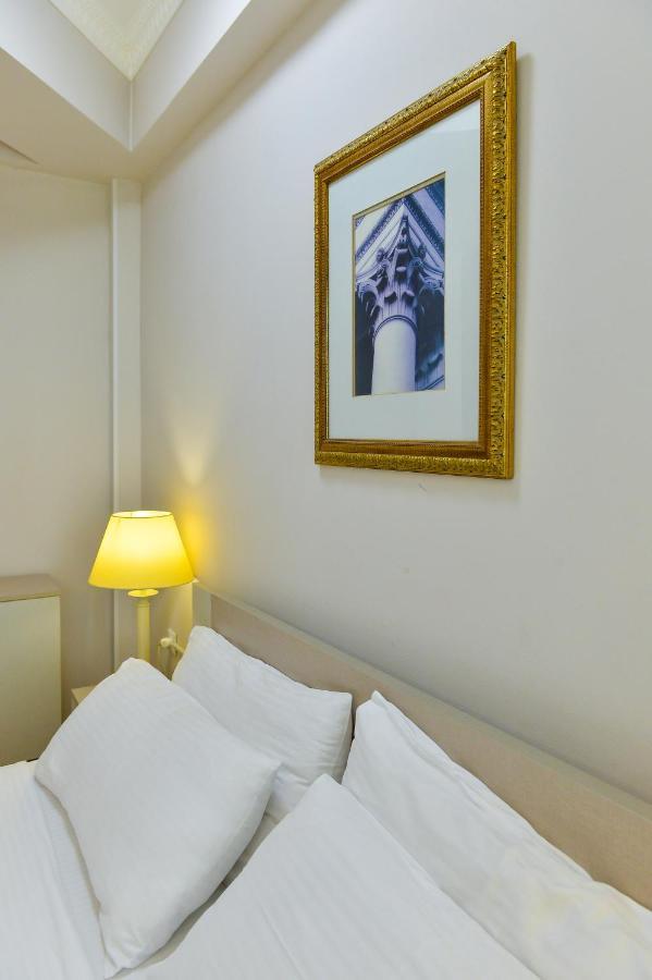 Central Hotel Tskaltubo Bagian luar foto