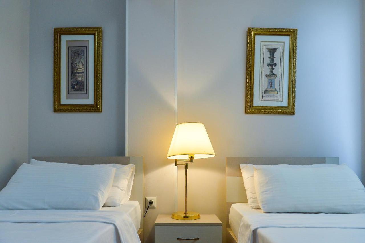 Central Hotel Tskaltubo Bagian luar foto